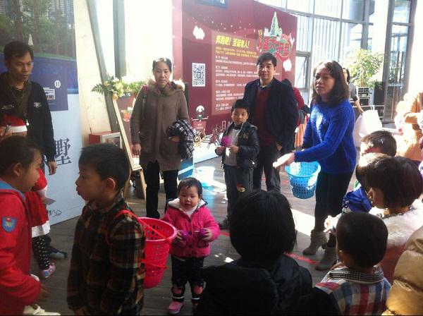 圣誕彩球裝、裝、裝